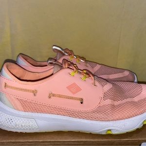 Women’s Sperry 7 Seas Sport Peach Size 10 Tennis Shoe